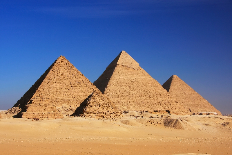 giza pyramids